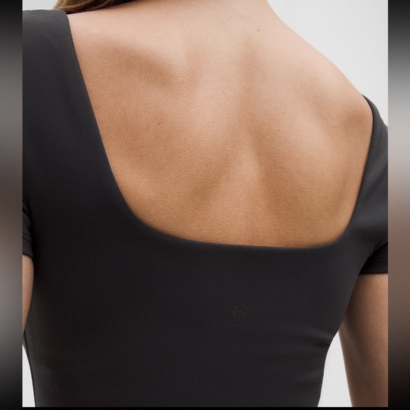 Lululemon Wunder Under SmoothCover Square-Neck T-Shirt - Picture 3 of 7